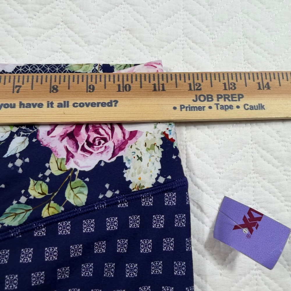 Johnny Was Active Patchwork Floral Leggings XS Blue Activewear NWOT - Picture 6 of 11